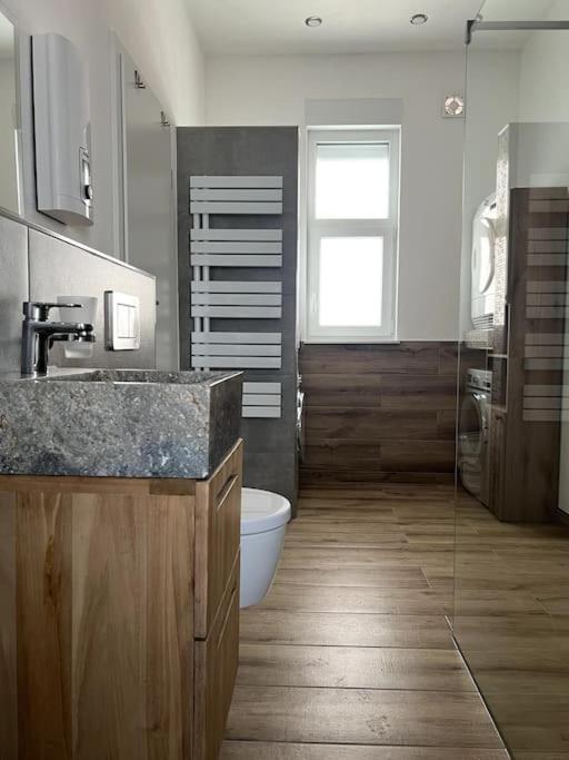 Moderne, Stilvolle Ferienwohnung In Eich Eich  Ngoại thất bức ảnh