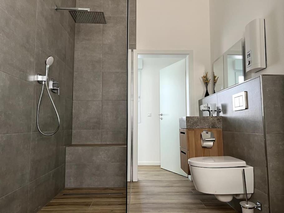 Moderne, Stilvolle Ferienwohnung In Eich Eich  Ngoại thất bức ảnh